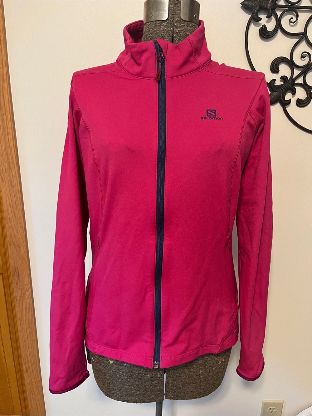 Salomon Women's Hot Pink Utility Jacket with Navy Zip, M